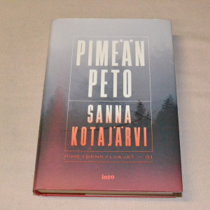Sanna Kotajärvi Pimeän peto